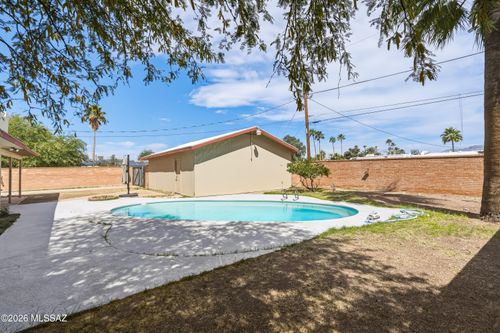 5203 E 18th Street, Tucson, AZ, 85711 | Card Image