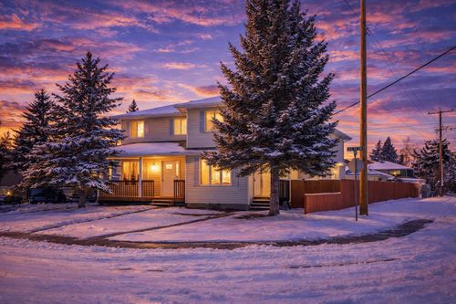 3101 39 St Sw, Calgary, AB, T3E3G9 | Card Image