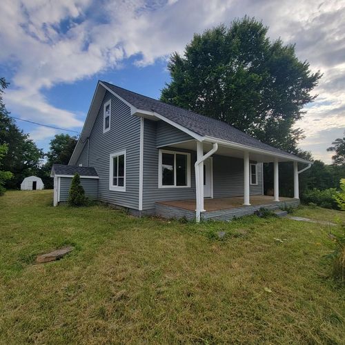 310 Kent St, Sparta, TN, 38583-2317 | Card Image