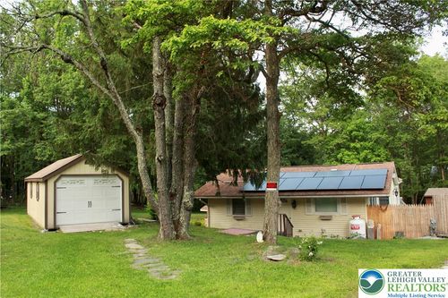 536 Highland Dr, East Stroudsburg, PA, 18302-9391 | Card Image