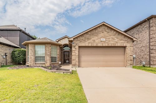 2257 Laurel Forest Dr, Fort Worth, TX, 76177-3510 | Card Image