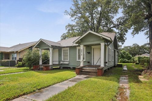 2370 Orange St, Beaumont, TX, 77701-7037 | Card Image