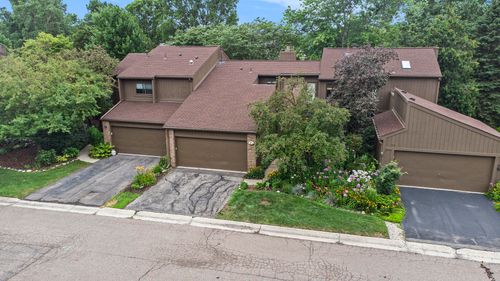 5776 Staghorn Dr, Ypsilanti, MI, 48197-9043 | Card Image