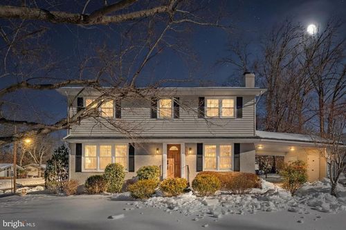 8612 Cottage St, VIENNA, VA, 22180-7037 | Card Image