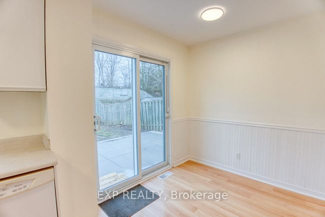 42 Fair Oaks Cres, House attached with 3 bedrooms, 2 bathrooms and 2 parking in Nepean ON | Image 20
