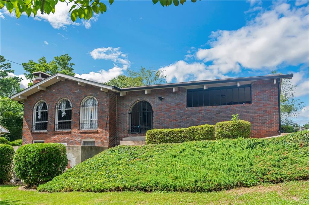 Collins Dr, Douglasville, GA 30135