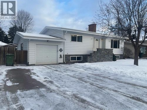 3920 11th Ave, Smithers, BC, V0J2N0 | Card Image