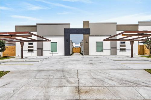 2-12504 N 39th Ln, Edinburg, TX, 78541-6556 | Card Image