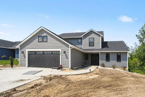 2895 Wildflower Ln Se, Kentwood, MI, 49512-5348 | Card Image