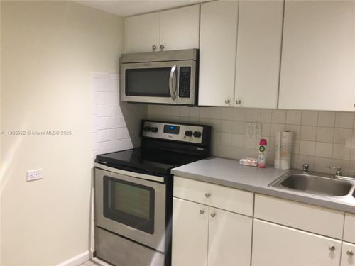 apt-3g-3760 Inverrary Dr, LAUDERHILL, FL, 33319-5159 | Card Image