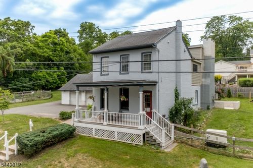 67 Douglas St, Lambertville, NJ, 08530-1025 | Card Image