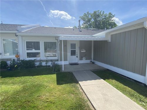 36 Mckenna Crt, Hamilton, ON, L9B1T8 | Card Image