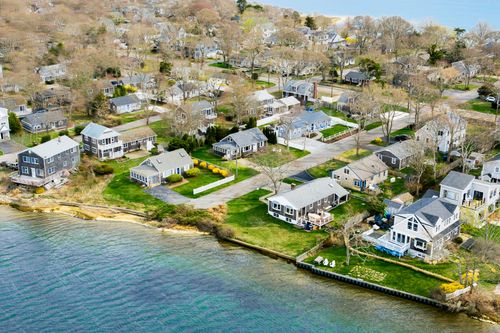 8 Providence St, Teaticket, MA, 02536-7543 | Card Image