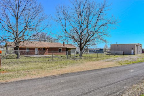 1201 N 4250 Rd, Hugo, OK, 74743-5714 | Card Image
