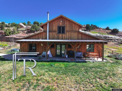 18 Lewis Dr, Lander, WY, 82520-9607 | Card Image