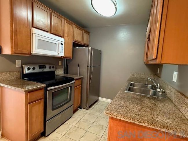 UNIT-19 - 1386 E Madison Ave, Condo with 2 bedrooms, 2 bathrooms and 1 parking in El Cajon CA | Image 9