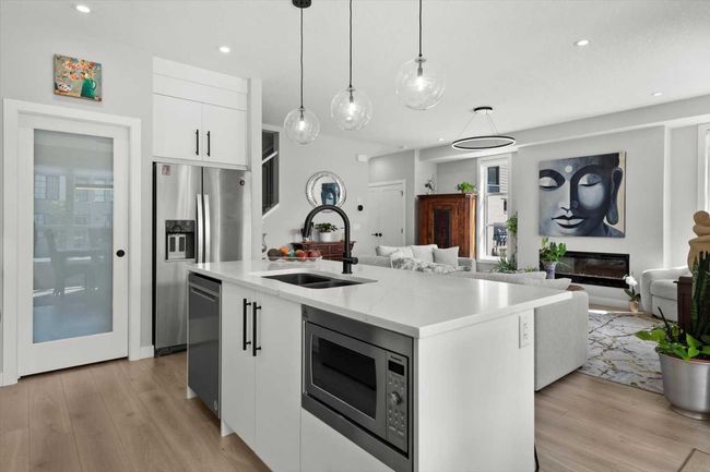 103 - 7820 Spring Willow Drive Sw, Townhouse with 4 bedrooms, 4 bathrooms and 2 parking in Calgary AB | Image 13