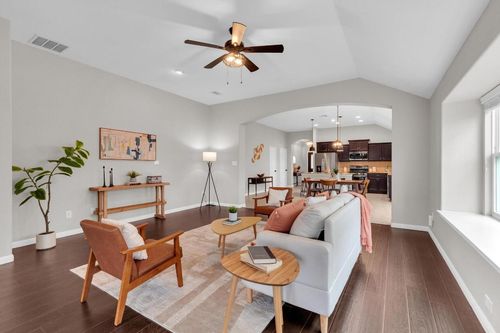 5624 Sacco St, Round Rock, TX, 78665-3939 | Card Image