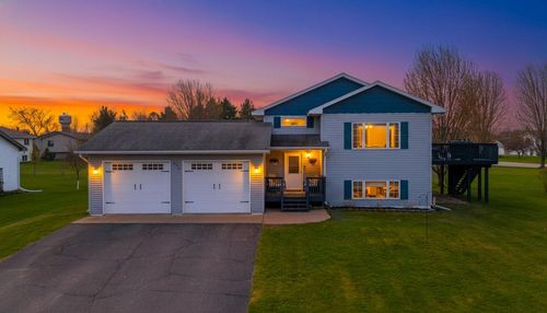 339 11th St Ne, Milaca, MN, 56353-4532 | Card Image