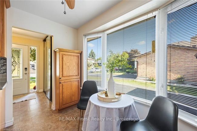 705 Braeside Cres, House other with 4 bedrooms, 2 bathrooms and 2 parking in Kingston ON | Image 15