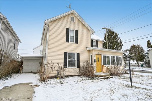 385 Woods Ave, Newark, OH, 43055-4485 | Card Image