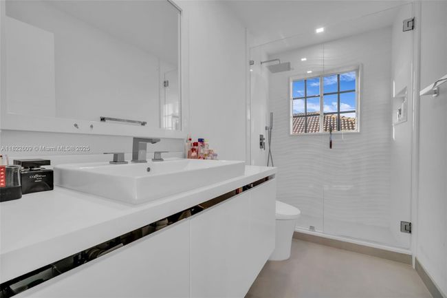 942 Lavender Cir, House other with 4 bedrooms, 3 bathrooms and null parking in Weston FL | Image 38
