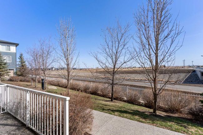 35 - 111 Rainbow Falls Gate, Townhouse with 3 bedrooms, 3 bathrooms and 2 parking in Chestermere AB | Image 4