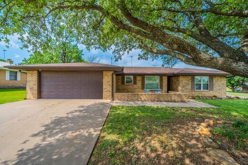 1300 Austin St, Bowie, TX, 76230-3911 | Card Image