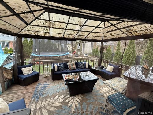 1645 Blairmoor Court, Grosse Pointe Woods, MI, 48236 | Card Image