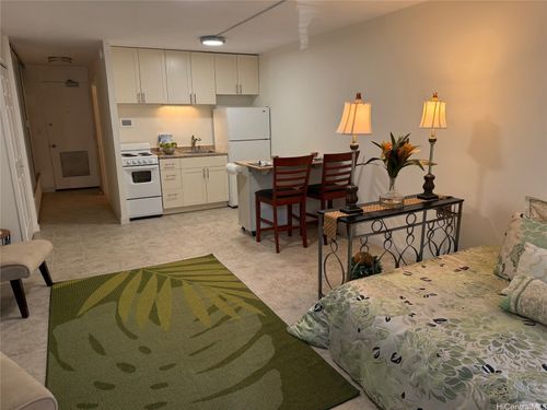 apt-514-747 Amana St, Honolulu, HI, 96814-5118 | Card Image