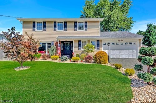 41 10th Ave, Monroe Twp, NJ, 08831-8778 | Card Image