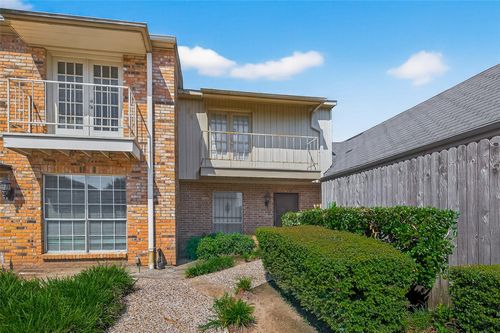 apt-28-6111 Beverlyhill St, Houston, TX, 77057-6644 | Card Image