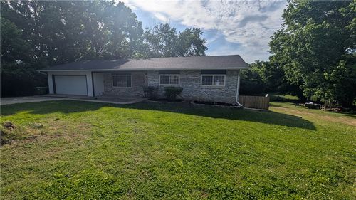 117 Cynthia Ave, Farmington, AR, 72730-3005 | Card Image