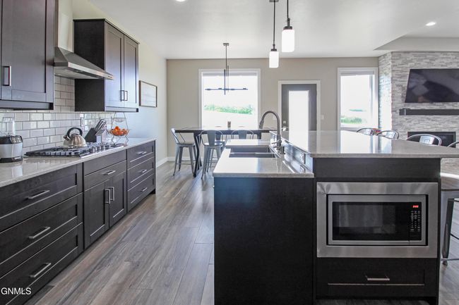 14868 Paniolo Way, House other with 5 bedrooms, 5 bathrooms and null parking in Bismarck ND | Image 6