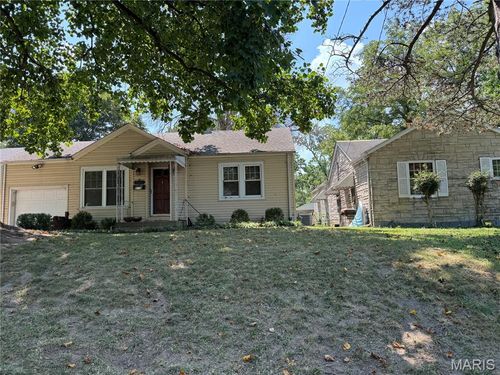 8118 W A St, Belleville, IL, 62223-2408 | Card Image
