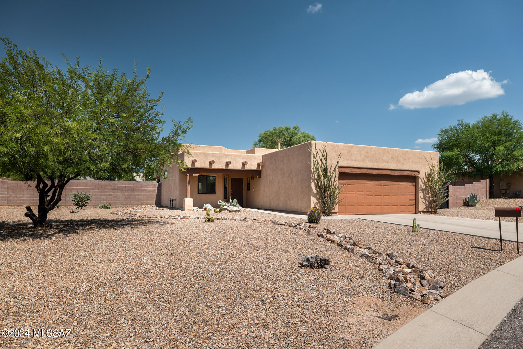 Camino Galante , Vail, AZ 85641