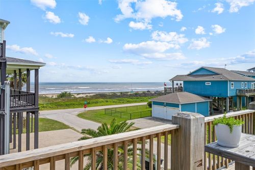 700 Palmetto Drive, Crystal Beach, TX, 77650 | Card Image