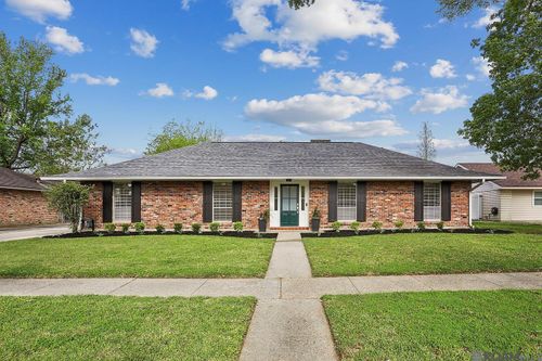 5272 Cherrywood Dr, Baton Rouge, LA, 70809-3151 | Card Image