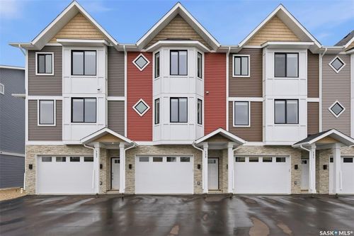 121-3220 11th St W, Saskatoon, SK, S7M5M4 | Card Image
