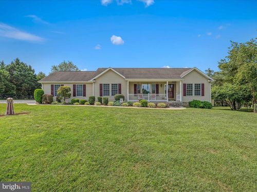 38 Veggie Ln, BUNKER HILL, WV, 25413-4068 | Card Image