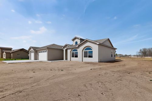 9 Leibel Ct, Los Lunas, NM, 87031-5241 | Card Image