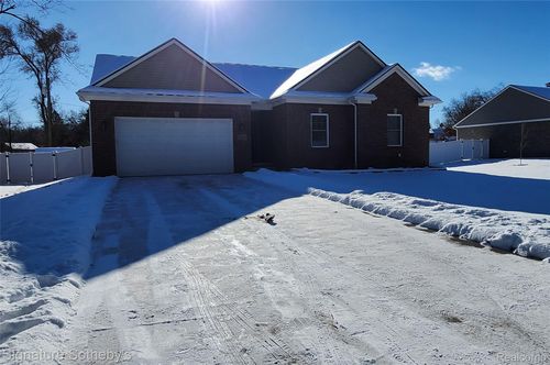 38671 Belliveau St, Westland, MI, 48185-1085 | Card Image