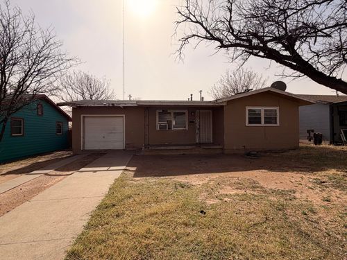 5425 Avenue B, Lubbock, TX, 79404 | Card Image