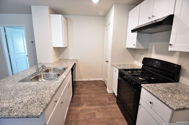 3335 Stoney Knl, House other with 3 bedrooms, 2 bathrooms and null parking in San Antonio TX | Image 5