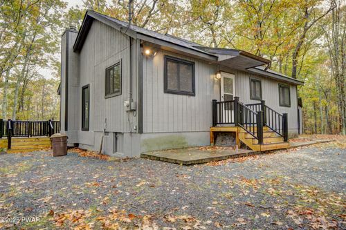 113 Acorn Ct, Lackawaxen, PA, 18435-7810 | Card Image