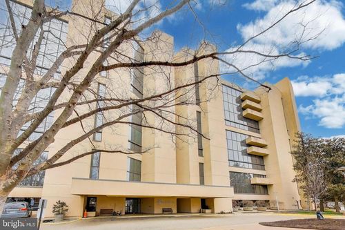 apt-305-1101 S Arlington Ridge Rd, ARLINGTON, VA, 22202-1923 | Card Image