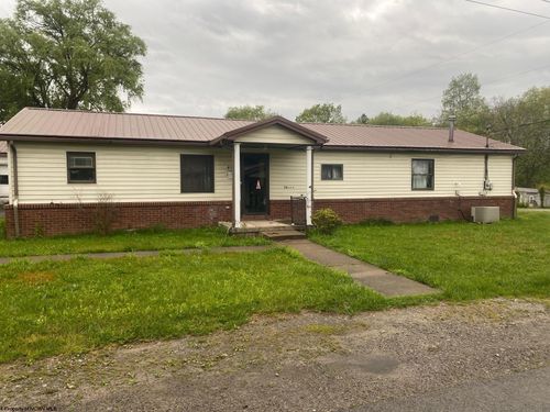 70 Poling Ave, Elkins, WV, 26241-5246 | Card Image