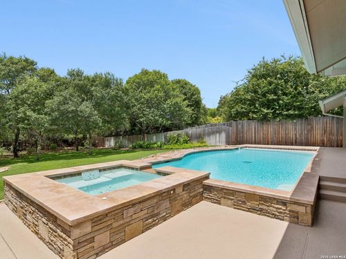 7730 Moss Brook Dr, San Antonio, TX, 78255-1305 | Card Image