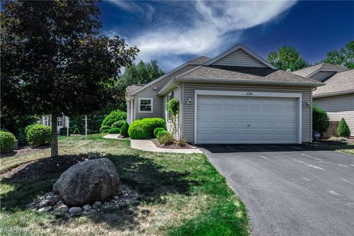 3788 Woodbury Oval, Stow, OH, 44224-5434 | Card Image