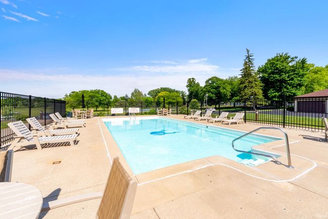 APT-105 - 12275 N Ogden Point Rd, Condo with 3 bedrooms, 2 bathrooms and null parking in Syracuse IN | Image 36